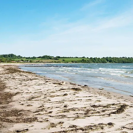 Cozy Seaside - By Traum